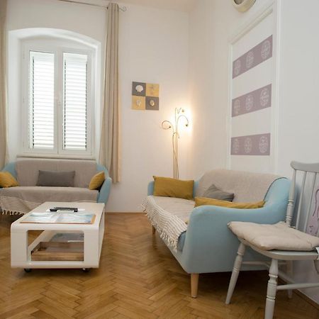 Town Place Apartment Split Exteriör bild