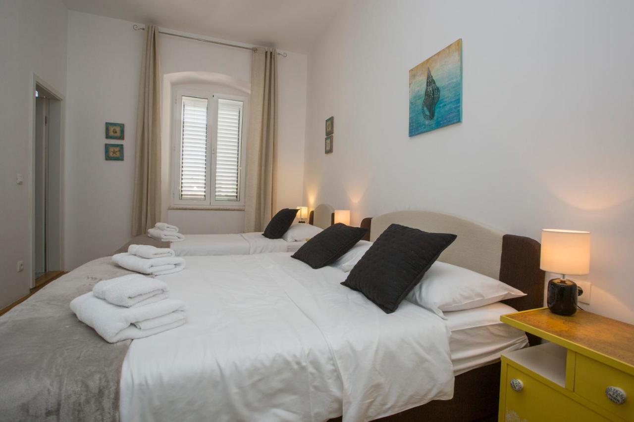 Town Place Apartment Split Exteriör bild