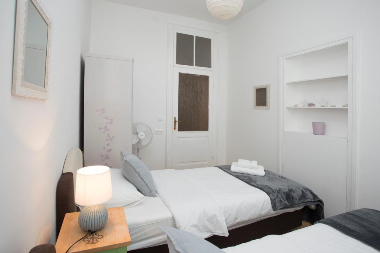 Town Place Apartment Split Exteriör bild